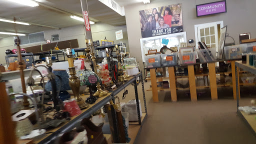 Thrift Store «Angelic Resale», reviews and photos, 727 W Davis St, Conroe, TX 77301, USA