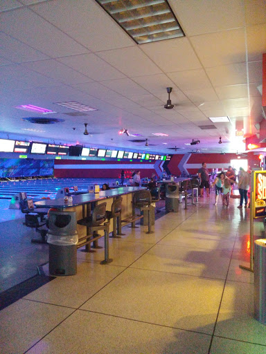 Bowling Alley «Brunswick Zone Niles Lanes», reviews and photos, 7333 N Milwaukee Ave, Niles, IL 60714, USA