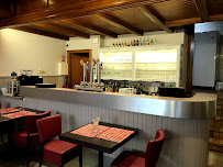 Atmosphère du Restaurant de spécialités alsaciennes Brasserie-Hotel-Restaurant le Scharrach à Scharrachbergheim-Irmstett - n°3