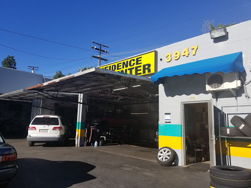 Auto Repair Shop «Confidence Auto Center», reviews and photos, 3947 Foothill Blvd, Glendale, CA 91214, USA