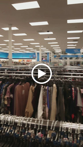 Clothing Store «Ross Dress for Less», reviews and photos, 7065 Cermak Rd, Berwyn, IL 60402, USA