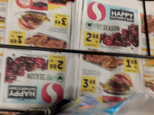 Grocery Store «Safeway», reviews and photos, 1540 Main St, Sweet Home, OR 97386, USA