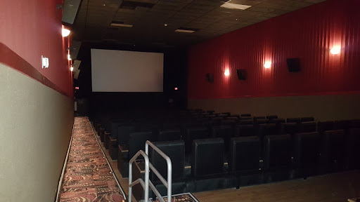 Movie Theater Regal Cinemas Aviation Mall 7 Reviews And Photos 578 Aviation Rd Queensbury