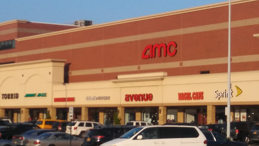 Shopping Mall «Bay Plaza Shopping Center», reviews and photos, 2100 Bartow Ave, Bronx, NY 10475, USA