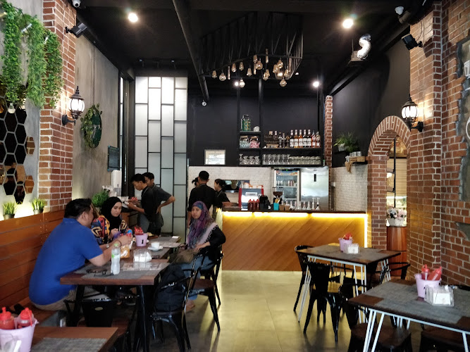 Restoran Masakan Barat di Nusa Tenggara Bar: Temukan Banyak Tempat Menarik untuk Makan di Jali Kitchen dan Bale Jaje