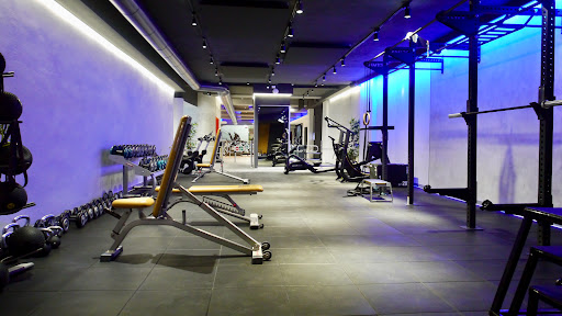 Gyms with swimming pool Roma