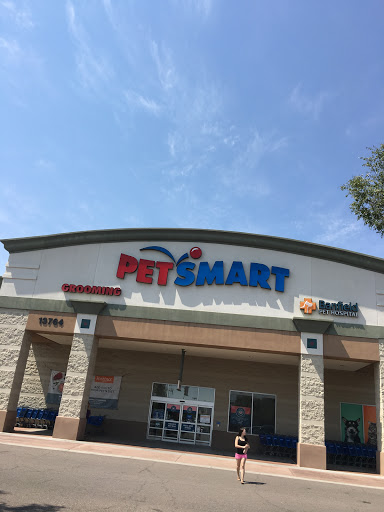 Pet Supply Store «PetSmart», reviews and photos, 13764 W Bell Rd, Surprise, AZ 85374, USA