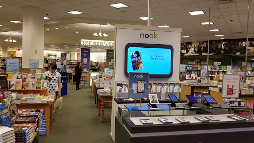 Book Store «Barnes & Noble», reviews and photos, 6646 Loisdale Rd, Springfield, VA 22150, USA