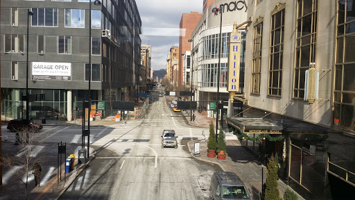 Department Store «Saks Fifth Avenue», reviews and photos, 101 W 5th St, Cincinnati, OH 45202, USA