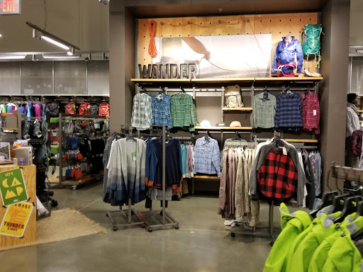 Camping Store «REI», reviews and photos, 1011 E Southlake Blvd, Southlake, TX 76092, USA