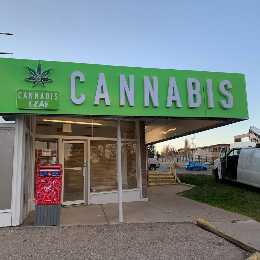 Cannabis Leaf