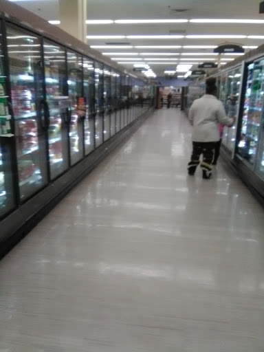 Grocery Store «Kroger», reviews and photos, 26130 Gratiot Ave, Roseville, MI 48066, USA