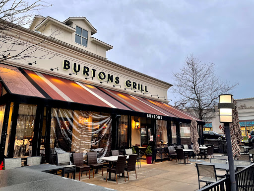 Shopping Mall «The Promenade Shops at Evergreen Walk», reviews and photos, 501 Evergreen Way #503, South Windsor, CT 06074, USA