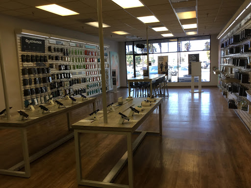 Cell Phone Store «Verizon Premium Retailer - Phone & Wireless», reviews and photos, 571 5 Cities Dr, Pismo Beach, CA 93449, USA