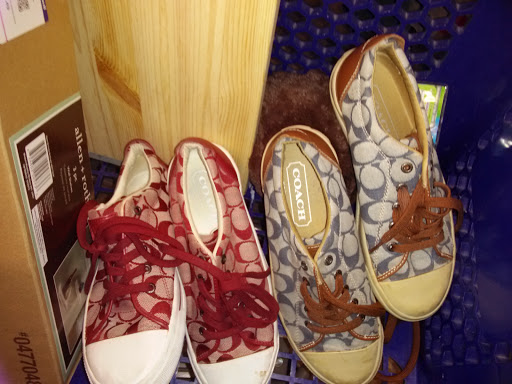 Thrift Store «Goodwill Thrift Store», reviews and photos, 3124 Townsend Dr, Fort Worth, TX 76110, USA