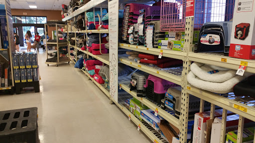 Pet Supply Store «PetSmart», reviews and photos, 6251 N Davis Hwy, Pensacola, FL 32504, USA