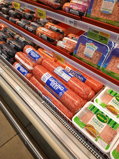 Grocery Store «H-E-B Grocery», reviews and photos, 407 S Adams St, Fredericksburg, TX 78624, USA