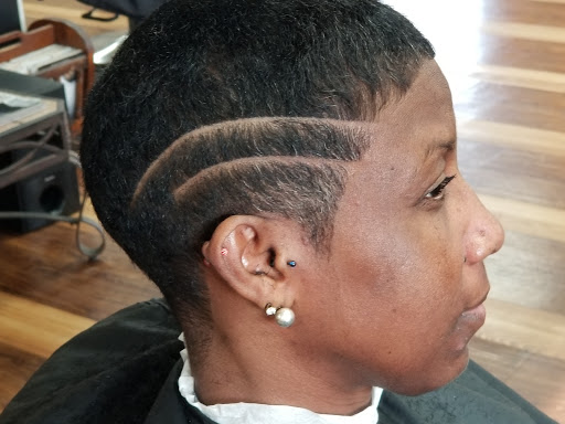 Barber Shop «Miles Barbershop», reviews and photos, 7611 S Osborne Rd #206, Upper Marlboro, MD 20772, USA