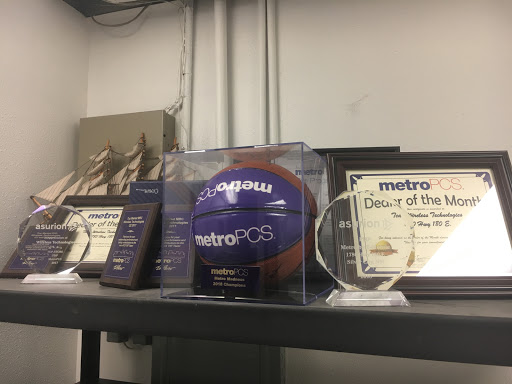 Cell Phone Store «MetroPCS Authorized Dealer», reviews and photos, 1821 N Zaragoza Rd, El Paso, TX 79936, USA