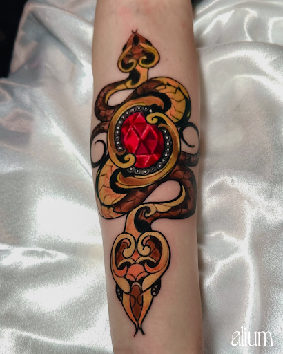 Explore tattoo ideas for arm, creative tattoo ideas in Culver City, available at Alium Tattoo Studio