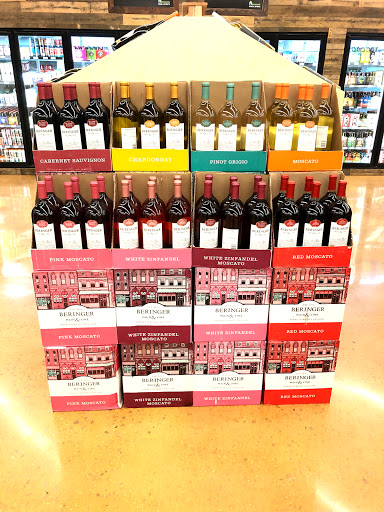 Liquor Store «Sparta Discount Liquor», reviews and photos, 439 W Bockman Way, Sparta, TN 38583, USA