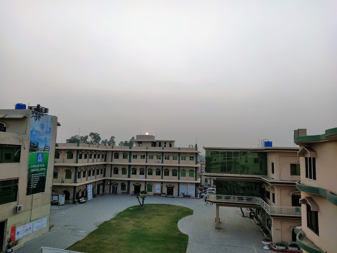 University of Management and Technology, Iqbal Campus