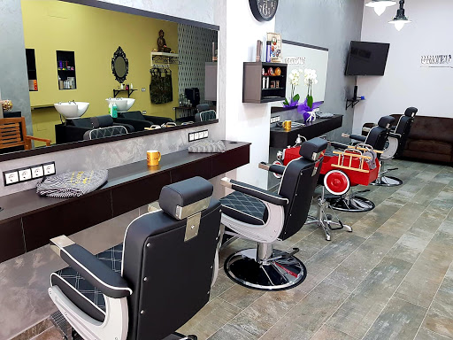 United Barbers Adrián Yasmina