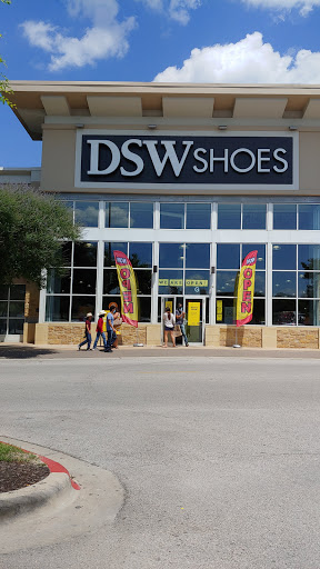 Shoe Store «DSW Designer Shoe Warehouse», reviews and photos, 10515 N Mopac Expy, Austin, TX 78759, USA
