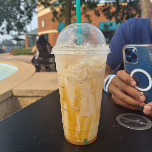 Coffee Shop «Starbucks», reviews and photos, 7802 Olson Memorial Hwy, Golden Valley, MN 55427, USA