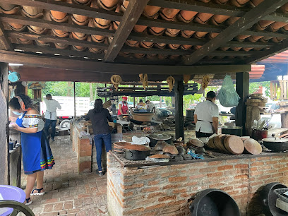 Cocina Chontal - Cerca de la Zona Arqueológica, Carr. a Buena Vista, Ejido Buenavista, 86324 Nte 1ra Secc, Tab., Mexico