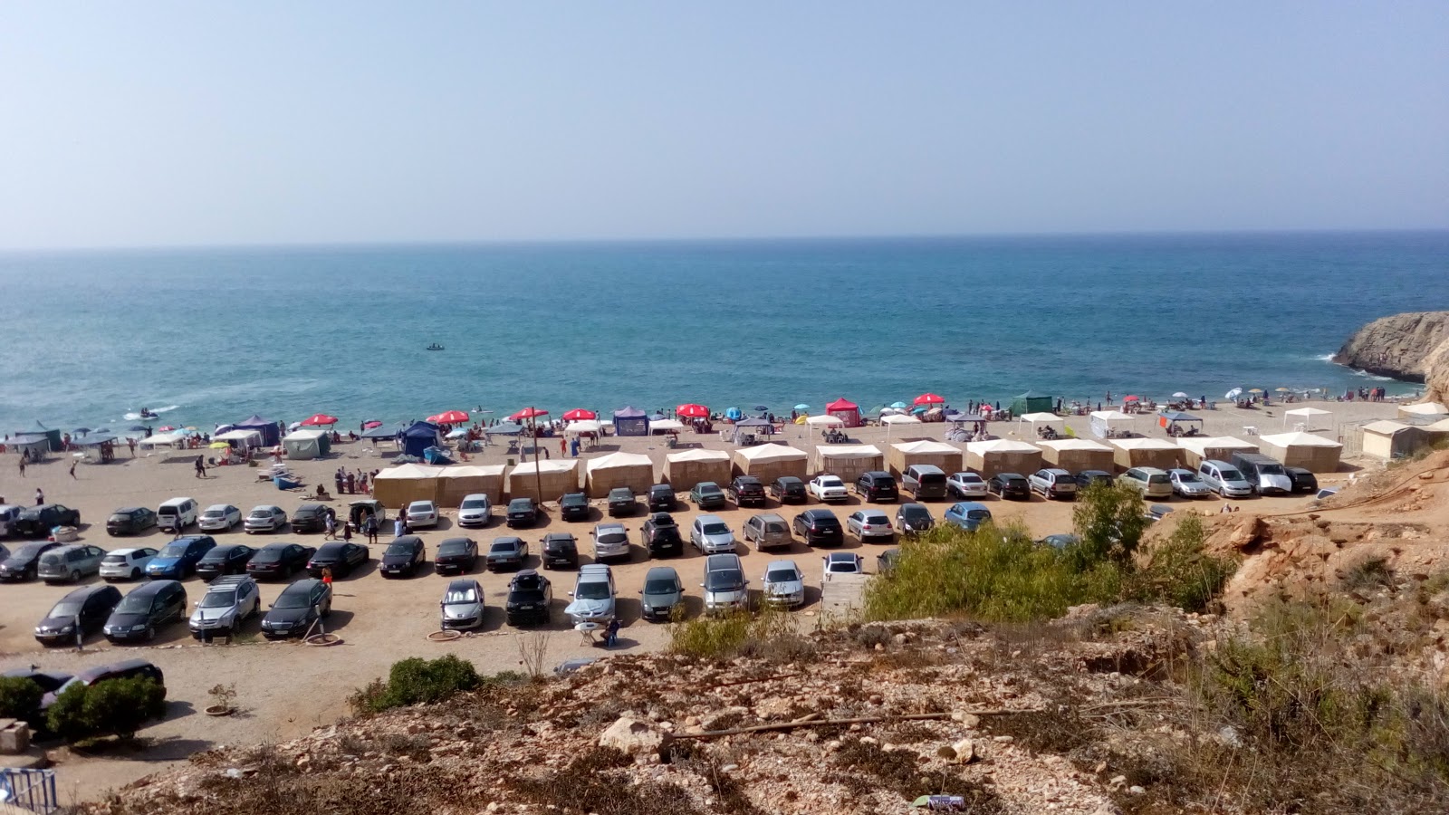 Foto di Plage Sidi Boussaid area servizi