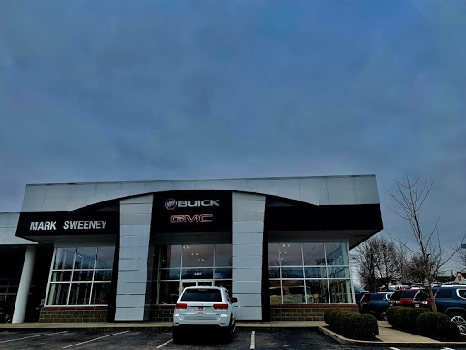 Car Dealer «Mark Sweeney Buick GMC», reviews and photos, 3365 Highland Ave, Cincinnati, OH 45213, USA
