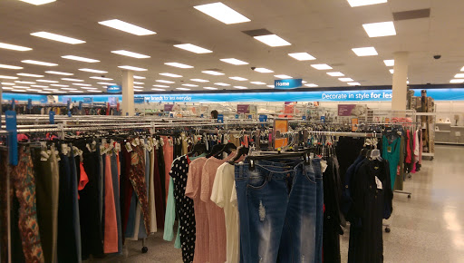 Clothing Store «Ross Dress for Less», reviews and photos, 177 Levittown Pkwy, Levittown, PA 19055, USA
