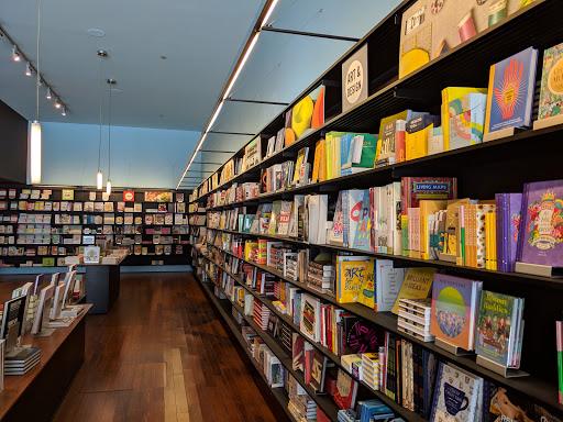 Book Store «Chronicle Books», reviews and photos, 165 4th St, San Francisco, CA 94103, USA