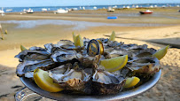 Plats et boissons du Bar-restaurant à huîtres La Conche à Huîtres-Lege Cap Ferret - n°2