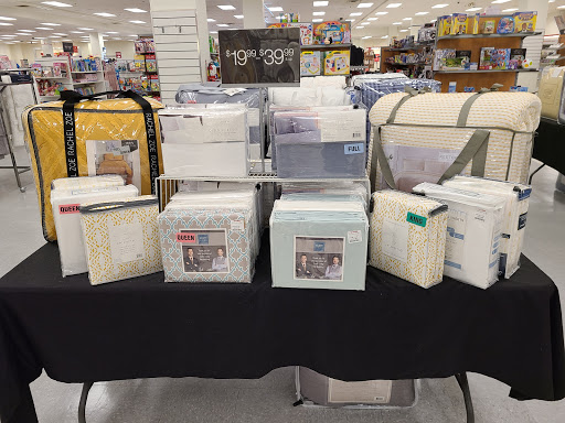 Department Store «T.J. Maxx», reviews and photos, 34 E Ridgewood Ave, Paramus, NJ 07652, USA