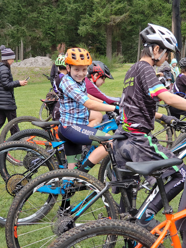 Golf Course «Horseshoe Lake Golf Course», reviews and photos, 1250 SW Club House Ct, Port Orchard, WA 98367, USA