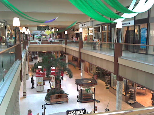 Shopping Mall «Monroeville Mall», reviews and photos, 200 Mall Cir Dr, Monroeville, PA 15146, USA