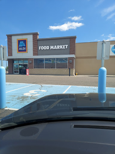 Supermarket «ALDI», reviews and photos, 3000 White Bear Ave, Maplewood, MN 55109, USA