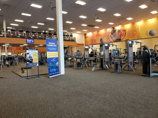 Gym «LA Fitness», reviews and photos, 3 Hawes Way, Stoughton, MA 02072, USA