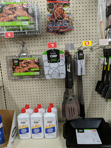 Dollar Store «FAMILY DOLLAR», reviews and photos, 322 S Broadway, Lawrence, MA 01843, USA
