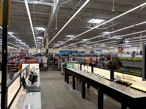 Discount Store «Walmart», reviews and photos, 910 Wolcott St, Waterbury, CT 06705, USA