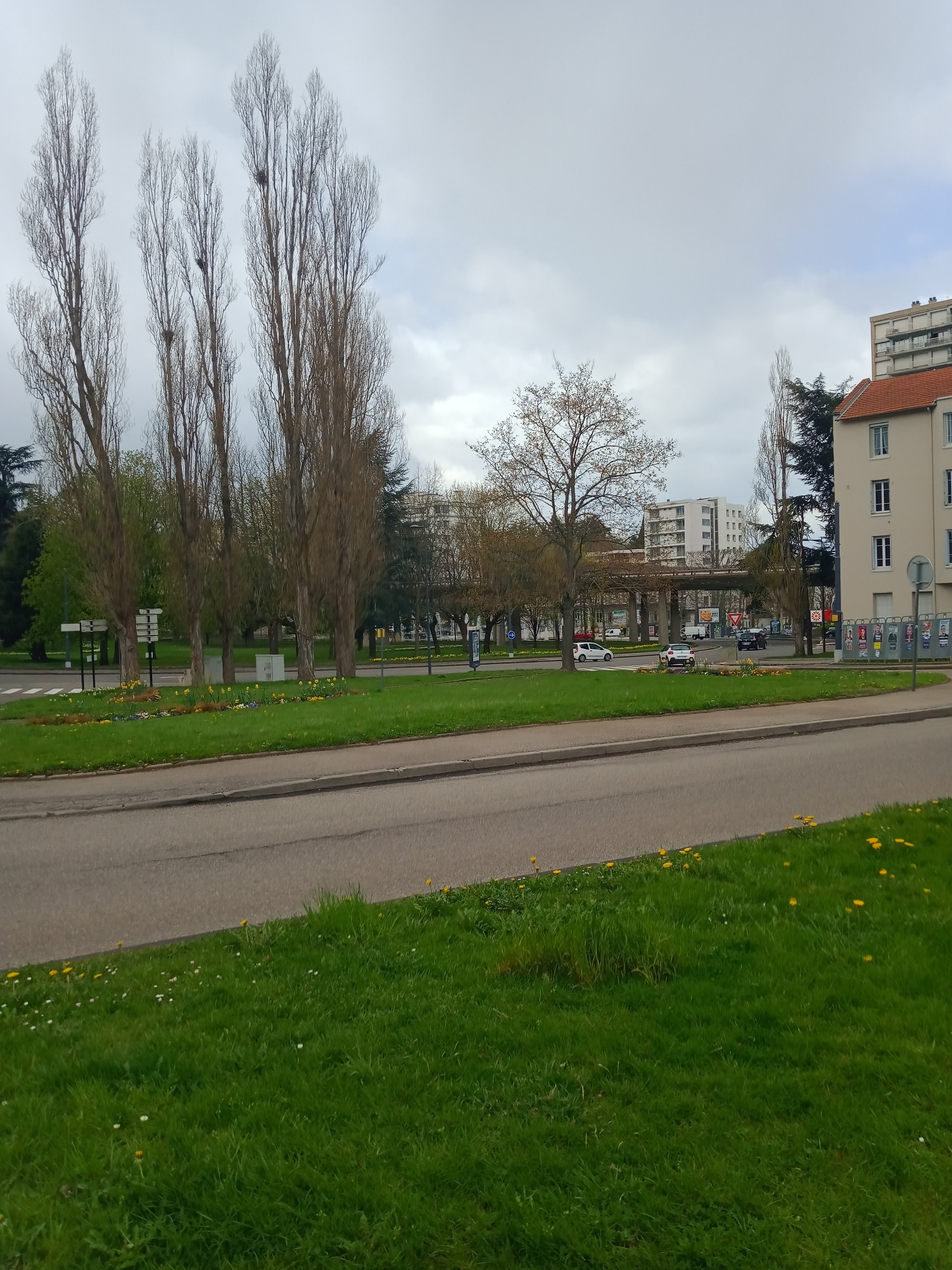 Photo n° 4 de l'avis de jean.l fait le 16/04/2022 à 06:10