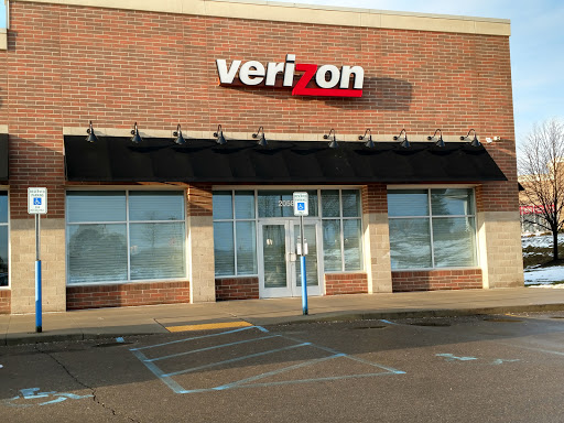 Cell Phone Store «Verizon», reviews and photos, 20581 Haggerty Rd, Northville, MI 48167, USA