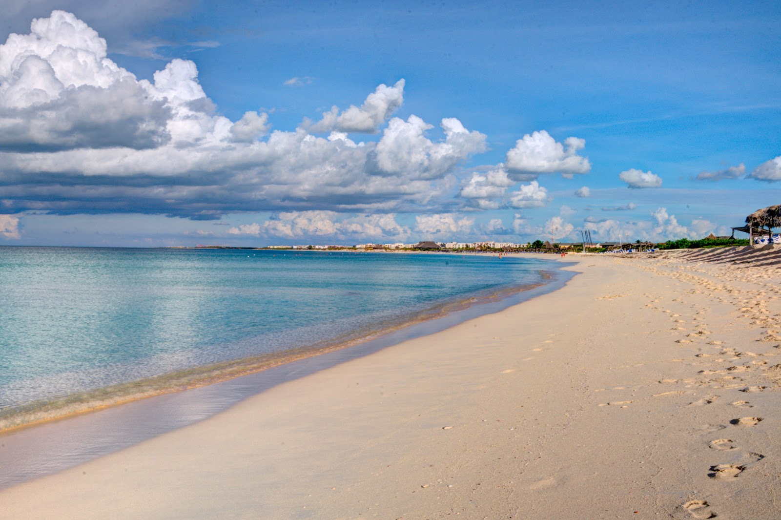 Φωτογραφία του Παραλία Κάγιο Σάντα Μαρία με επίπεδο καθαριότητας πολύ καθαρό