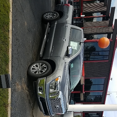 Car Dealer «DeMaagd GMC Nissan - New and Used Car Sales», reviews and photos, 333 W Dickman Rd, Battle Creek, MI 49037, USA