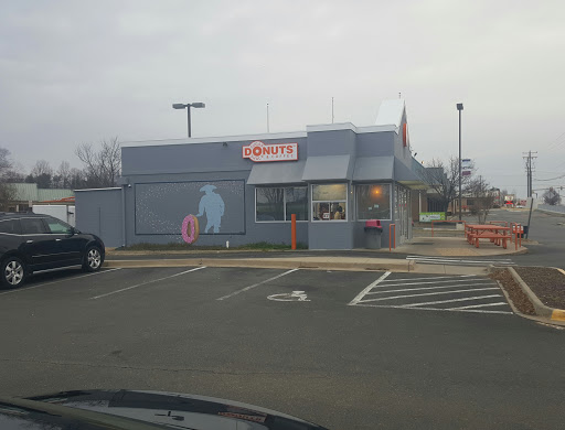 Coffee Shop «Sugar Shack Donuts & Coffee», reviews and photos, 428 Garrisonville Rd, Stafford, VA 22554, USA
