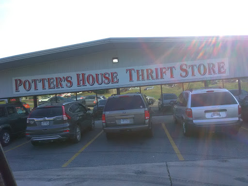 Thrift Store «Potters House Thrift», reviews and photos