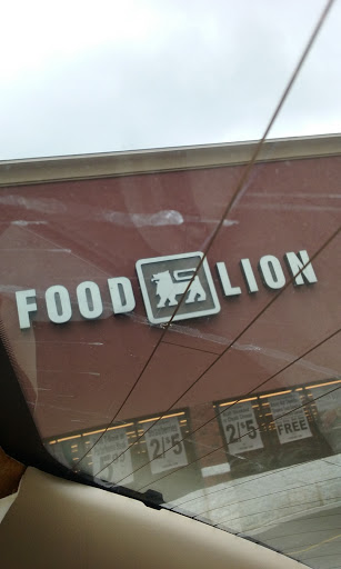 Grocery Store «Food Lion», reviews and photos, 620 Market St, North Tazewell, VA 24630, USA