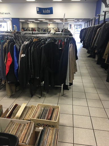 Thrift Store «Goodwill Industries Store & Donation Center», reviews and photos, 561 NJ-23, Pompton Plains, NJ 07444, USA